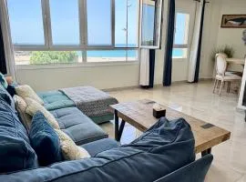 Vue océan, 2 chambres confortables, plage en face