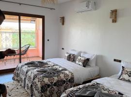 Qamar Mgouna Hotel, hotel u gradu El Kela de Mgouna