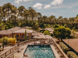 Domaine du Ferret Restaurant & Spa, מלון בקאפ פרה