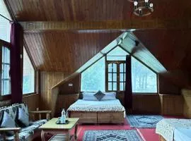 Parvati woods cottage