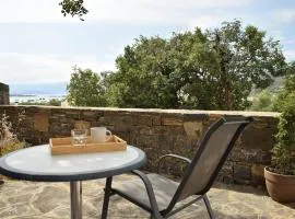 Korinthos Apartment for 4 Person in Elounda