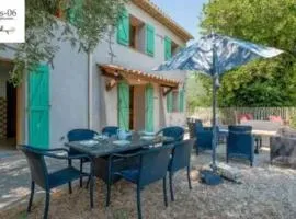 Maison conviviale avec jacuzzi à Le Bar-sur-Loup