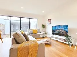 Modern 4BR Townhouse by Goodlive