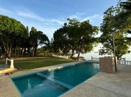 PD Seaview Pool Villa Upto 30 pax - Next Lvl Homestay, Hotel in Port Dickson