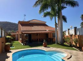 Villa Tauro Country Club, hotel La Playa de Tauróban