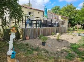 Cottage de charme, terrasse, Climatisation, 15 minutes de Rochefort