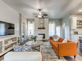 Spacious 3BR Furnished Yukon Home Patio