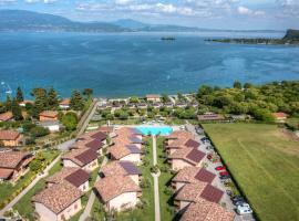 Viesnīca Onda Blu Resort pilsētā Manerba del Garda