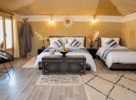 Aladdin merzouga camp, hotel i Merzouga