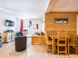 Appartement rénové au coeur de Val-d'Isère - FR-1-518-25