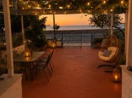 Electra House-Central Sea View Home