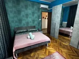 Elegant Coco stay- 10 min to Venice