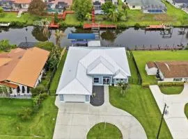 Waterfront Home - Dock Boat Lift & Close to Beach