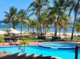 Apartment facing the Caribbean Sea, Juan Dolio Beach, RD - Free Late Check-Out