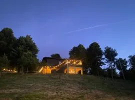 Shangri-La Travellers' Hostel