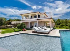 Elmisa holiday house