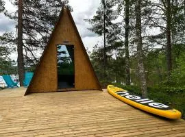 Unique A-frame cabin by the lake Paddleboarding and kayaking