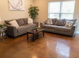 Ground Floor, 3BR 2BA, Sleeps 8, Kitchen, WD -F-