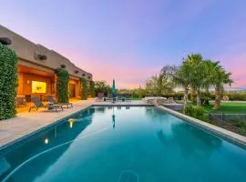 Private Desert Villa with Pool and Putting Green
