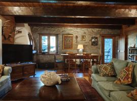 Rifugio Escursionistico Vernin, hotel a Fenils
