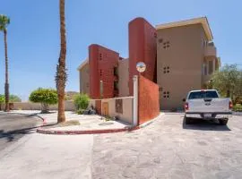 Amazing 1 Bed & 1 Bath Condo with Ocean, Mountain and Golf course View