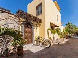 Home with stunning ocean view and breathtaking sights of the Sierra La Giganta