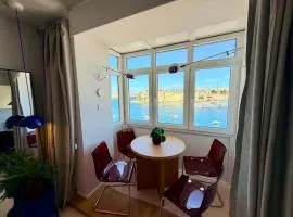 Scenic Harbor Apartment in Historic Three Cities