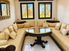 Appartement de luxe avec piscine près de la plage à Tanger