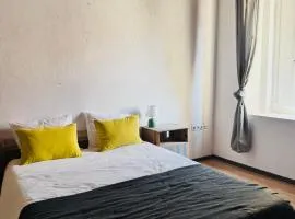 Estoril house - great location 3 minutes from the beach