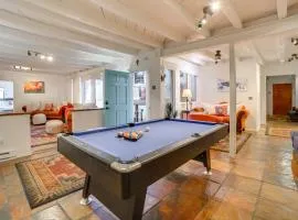 Artsy & Spacious Retreat w/ Sauna in Santa Fe!