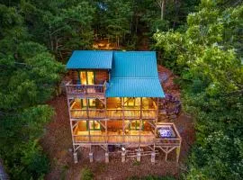 Cabin On 8-Private Acres, Hot Tub, Game Room, Views