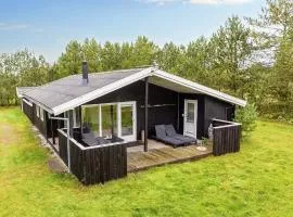Lush home in Hals, 6 guests