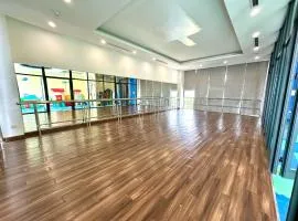Stylish Executive Apartment with Balcony at Green Bay Residence Hanoi District