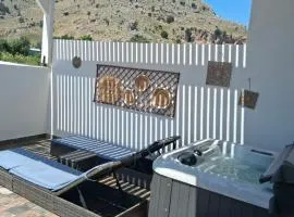 Stergios Suite with Private Jacuzzi