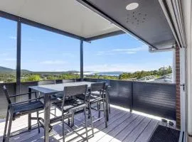 Bob's Shout Crescent Head NSW 2440