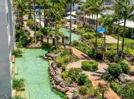 Alex Beach Resort 3BR Apt 428