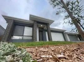 Enchanting Griffin Retreat Memorable Stay Awaits