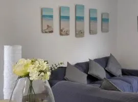 Dakabin Comfort Cozy Townhouse Ideal for Families