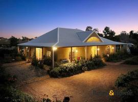 Strawbale House Bacchus Marsh, viešbutis mieste Bacchus Marsh