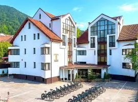 Torres Poiana Boutique