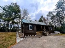 Waterfront Cabin Retreat with Deck Swing in Lamoine Point, Maine