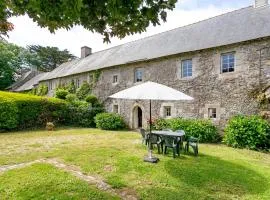 Manoir De Kerhir