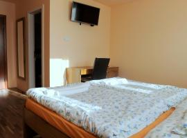 Kovács Panzió és Étterem, hotel v destinaci Moháč