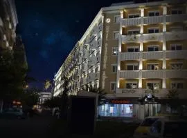 Alexandar Square Boutique Hotel, hotel in Skopje
