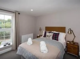 Bristol Airport rooms - Darlington arms