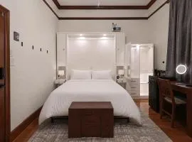 Private Luxury Room Hot Tub Projector