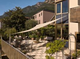 Residence La Terrazza, Apartments in Kaltern, Panorama-Terrasse, nahe historischem Zentrum, hotel v destinácii Caldaro