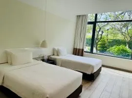 Hotel Sân Golf West Lakes - Khách sạn Hậu Nghĩa
