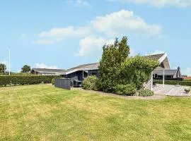 Gorgeous Home In Hejls With Wifi