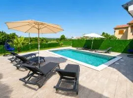 Villa Riviera